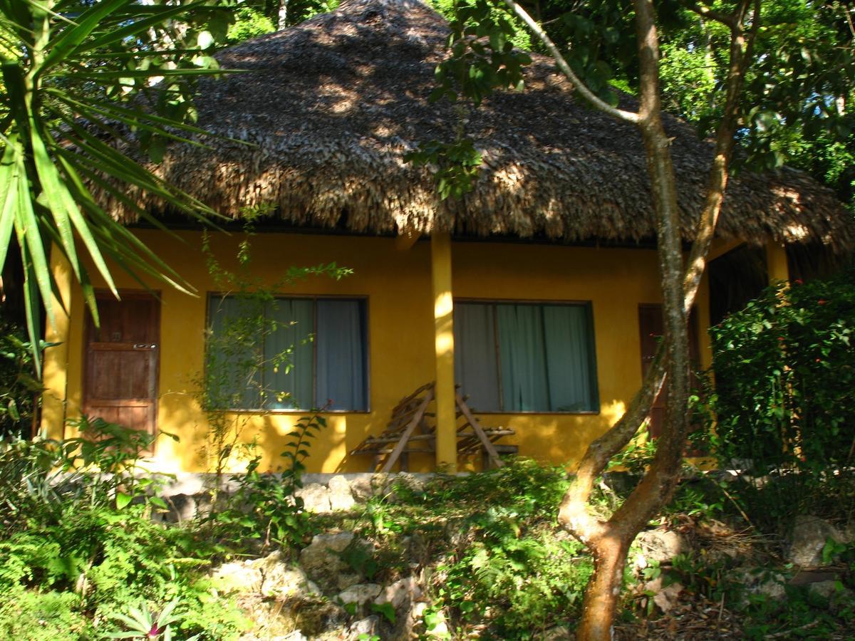Ecolodge El Sombrero Laguna Yaxha 외부 사진