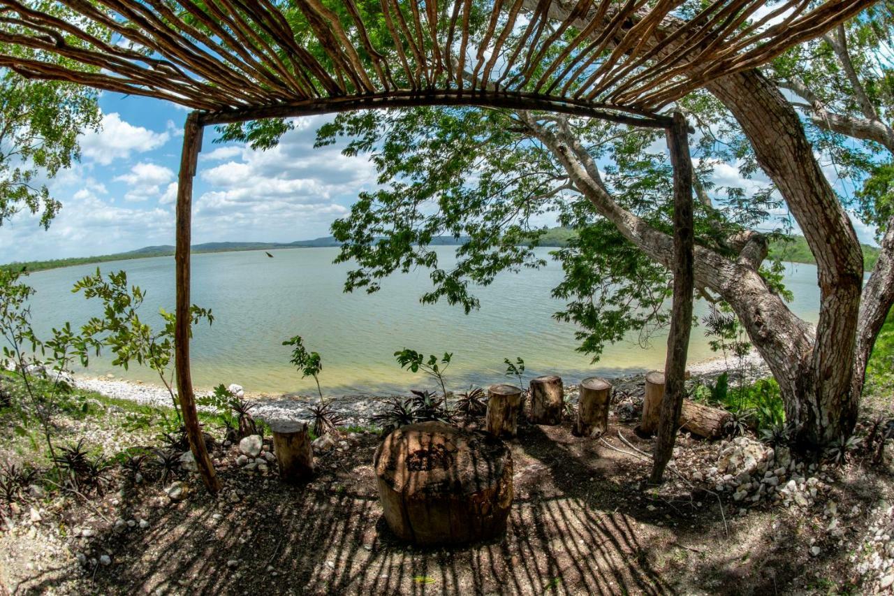 Ecolodge El Sombrero Laguna Yaxha 외부 사진