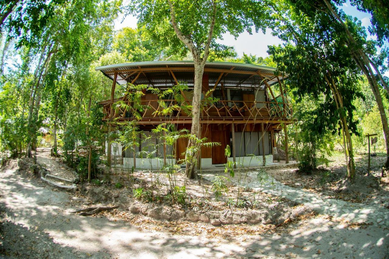 Ecolodge El Sombrero Laguna Yaxha 외부 사진