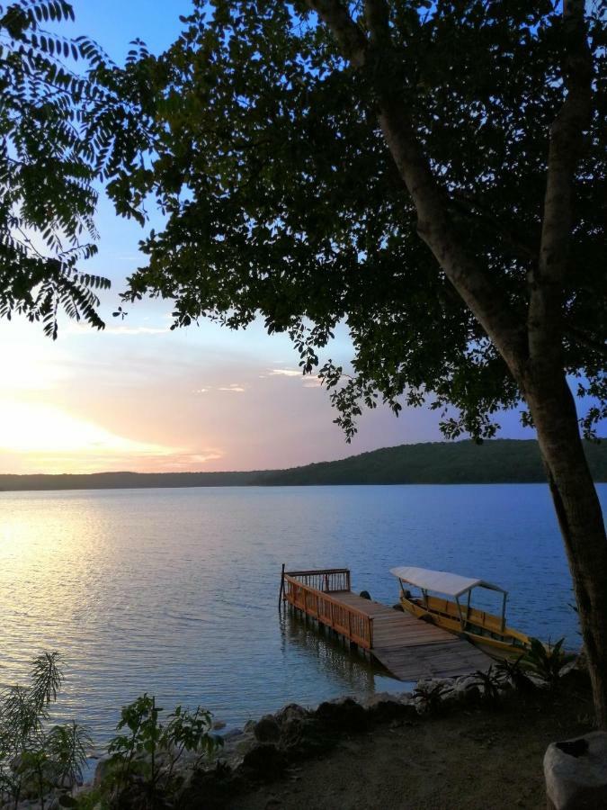 Ecolodge El Sombrero Laguna Yaxha 외부 사진